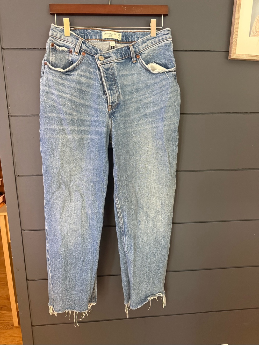 Abercrombie Curve Love The Dad High Rise Criss Cross Jeans 29